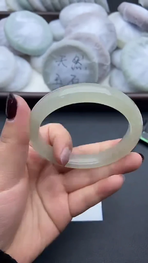 未镶嵌手镯石英质玉125+60/61