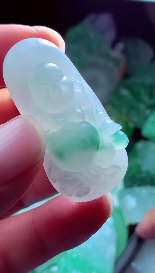 未镶嵌定制翡翠风*?翡翠毛货定制