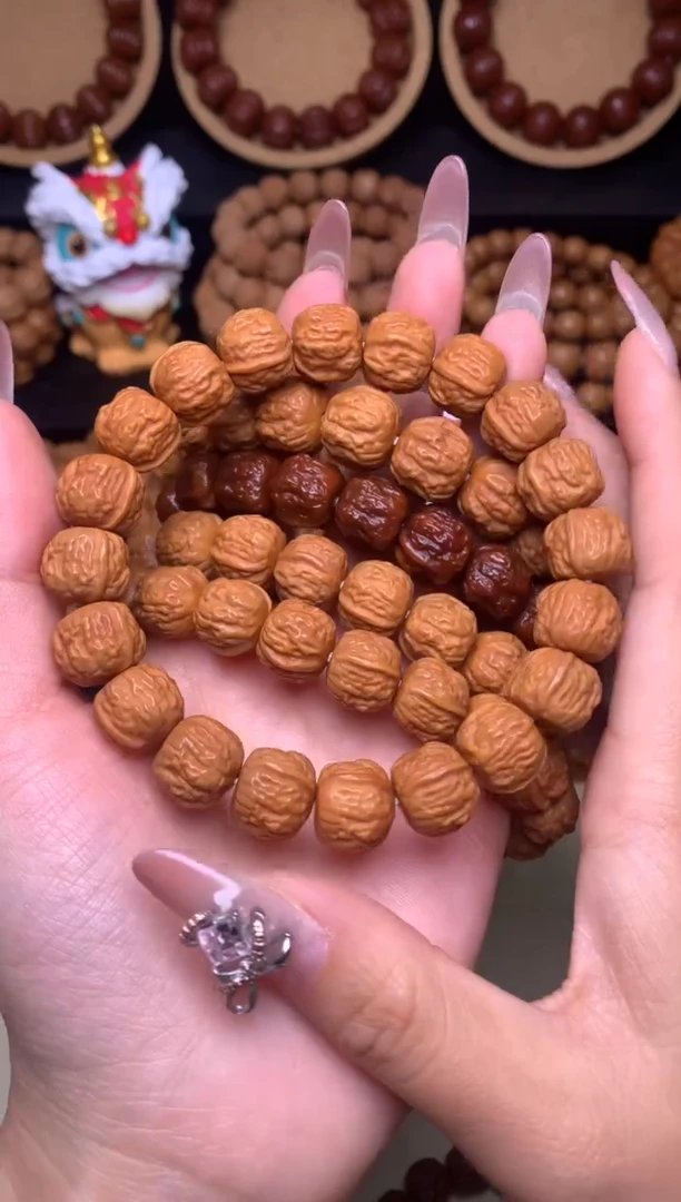 【闪购商品】文玩核桃手串13-14mm+金蟾蛤蟆头小馒头深雕全品