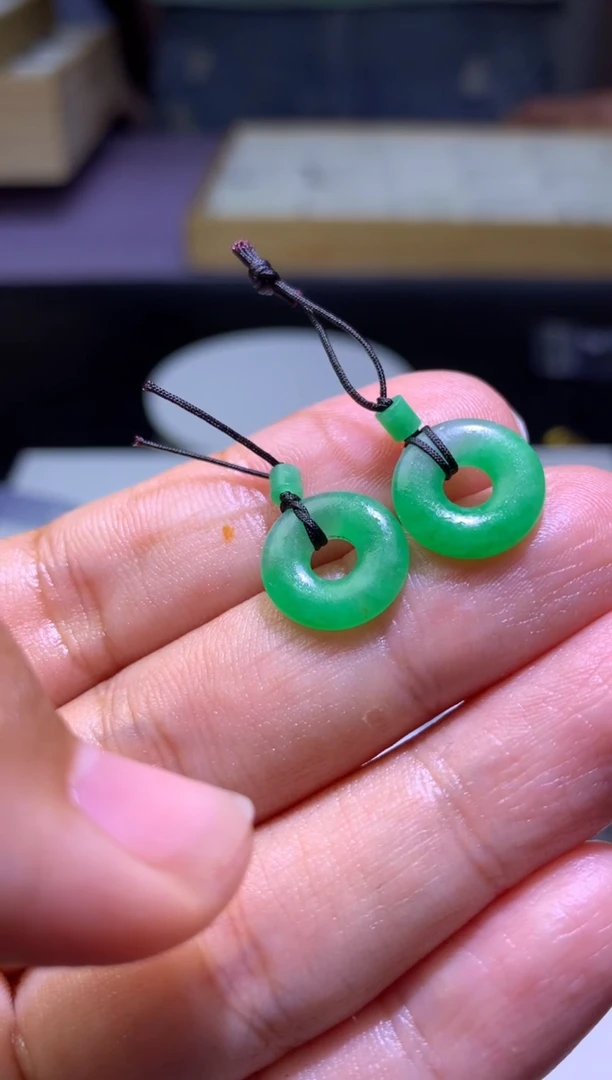 定制翡翠未镶嵌毛货