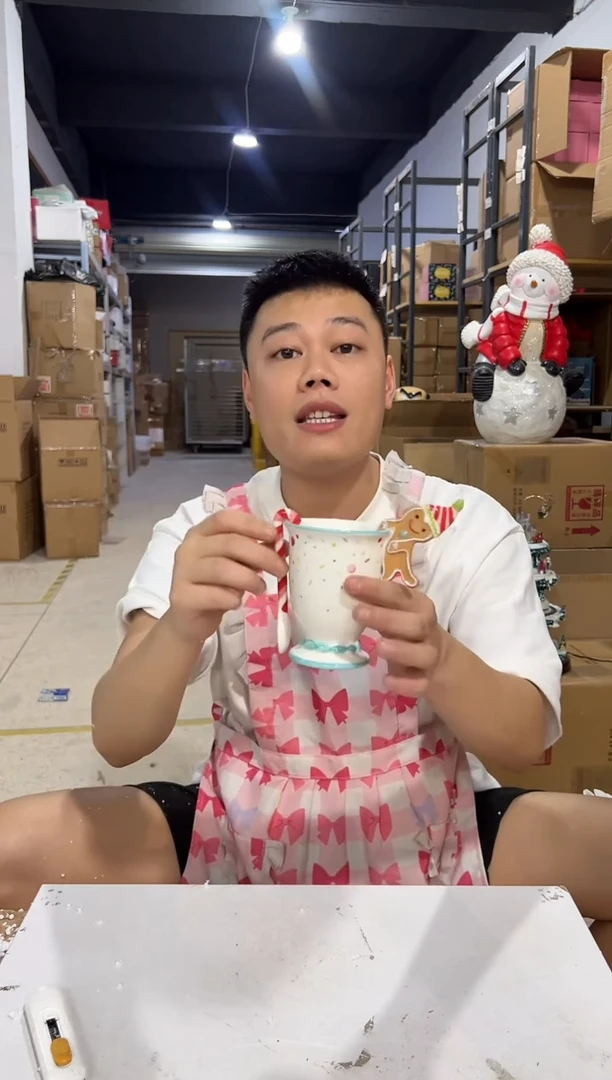 瓷片姜饼人一杯一勺