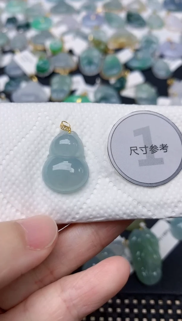 颈饰18K金镶嵌翡翠天然缅甸A货翡翠