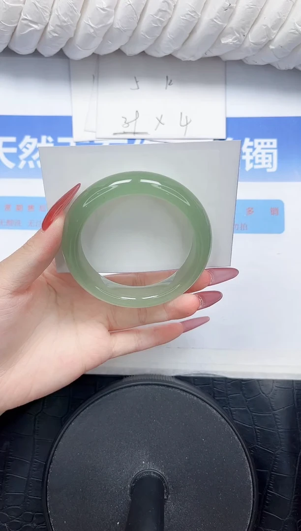 石英质玉手镯未镶嵌94-56.7