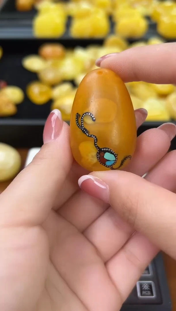 未镶嵌蜜蜡裸石琥珀蜜蜡吊坠