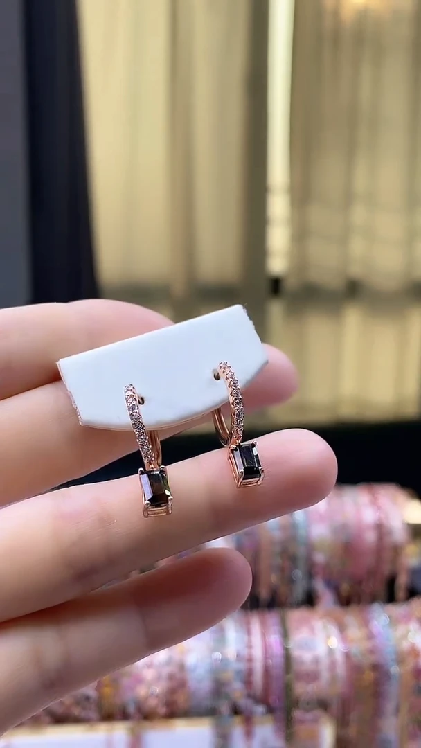 【闪购商品】碧玺耳扣银S925镶嵌555555555555