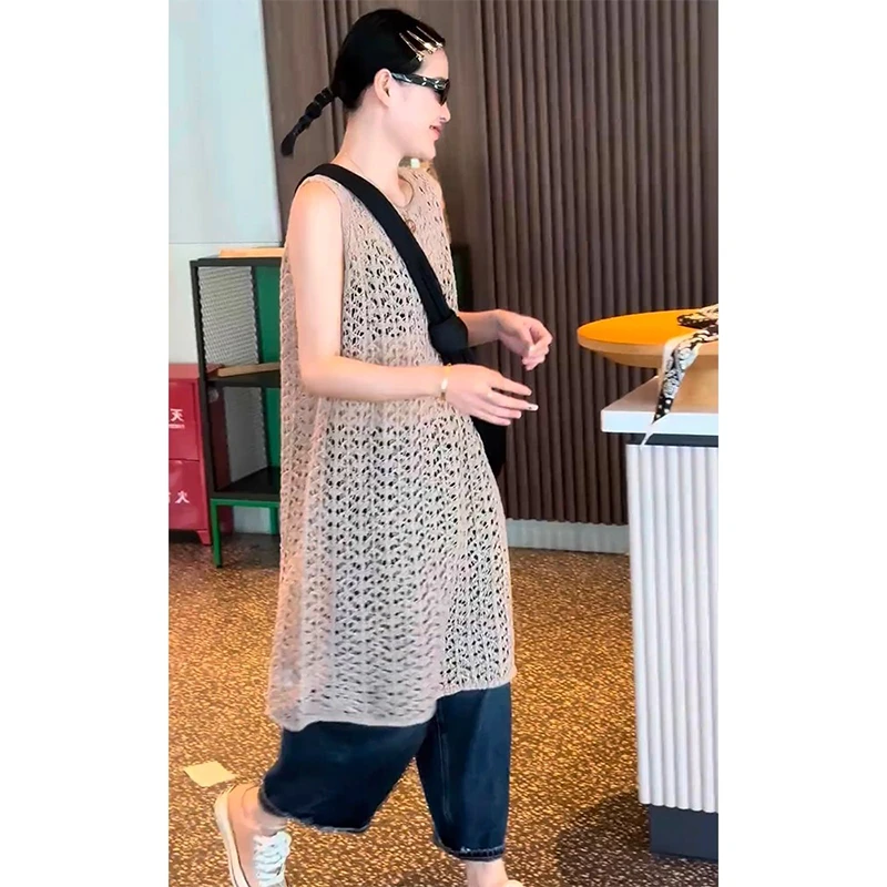 欧洲站2025夏季新款时髦洋气显瘦中长款针织无袖镂空百搭上衣女