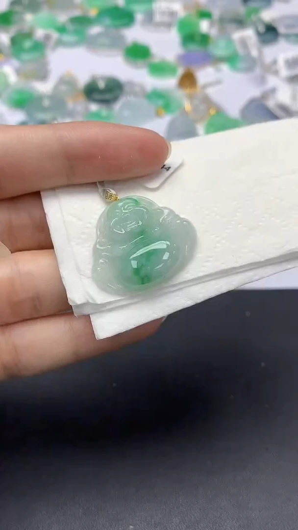 翡翠18K金镶嵌颈饰天然缅甸a货翡翠