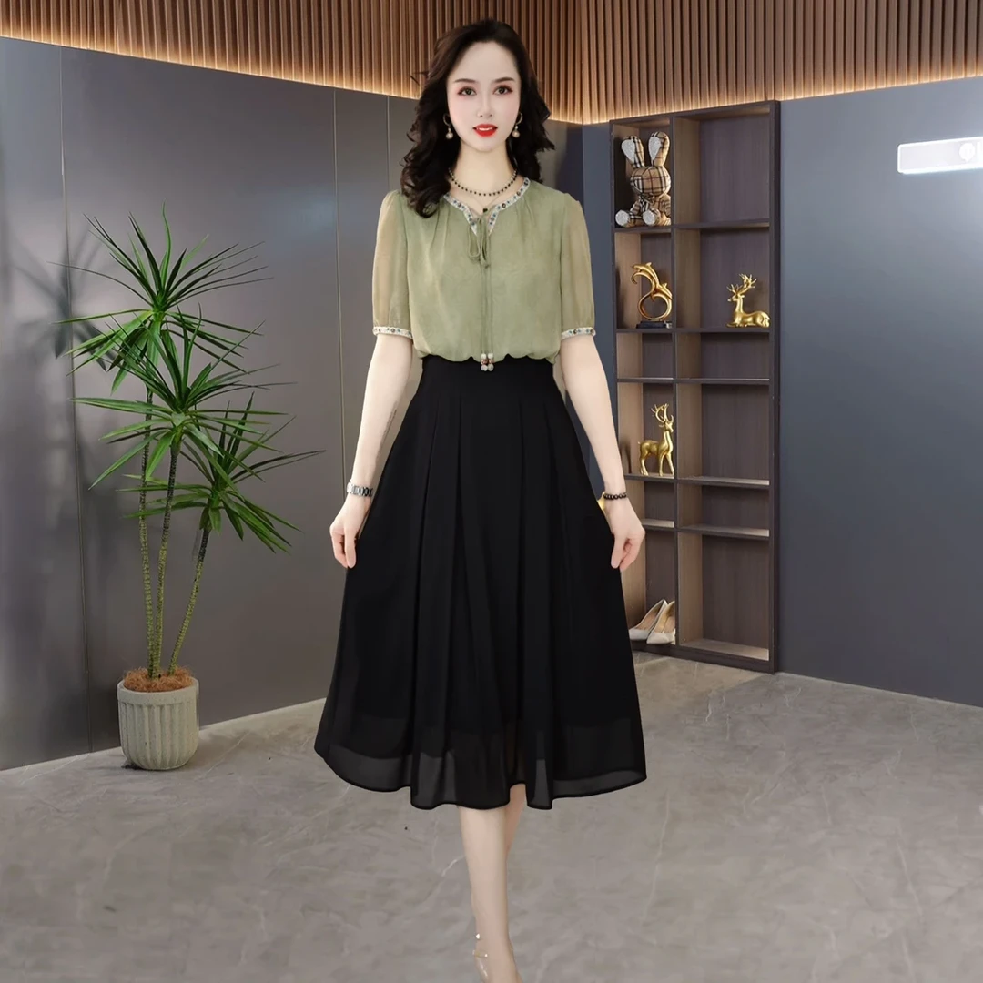 【连衣裙】2025年春夏圆领短袖时尚洋气遮肉显瘦法式假两件连衣裙