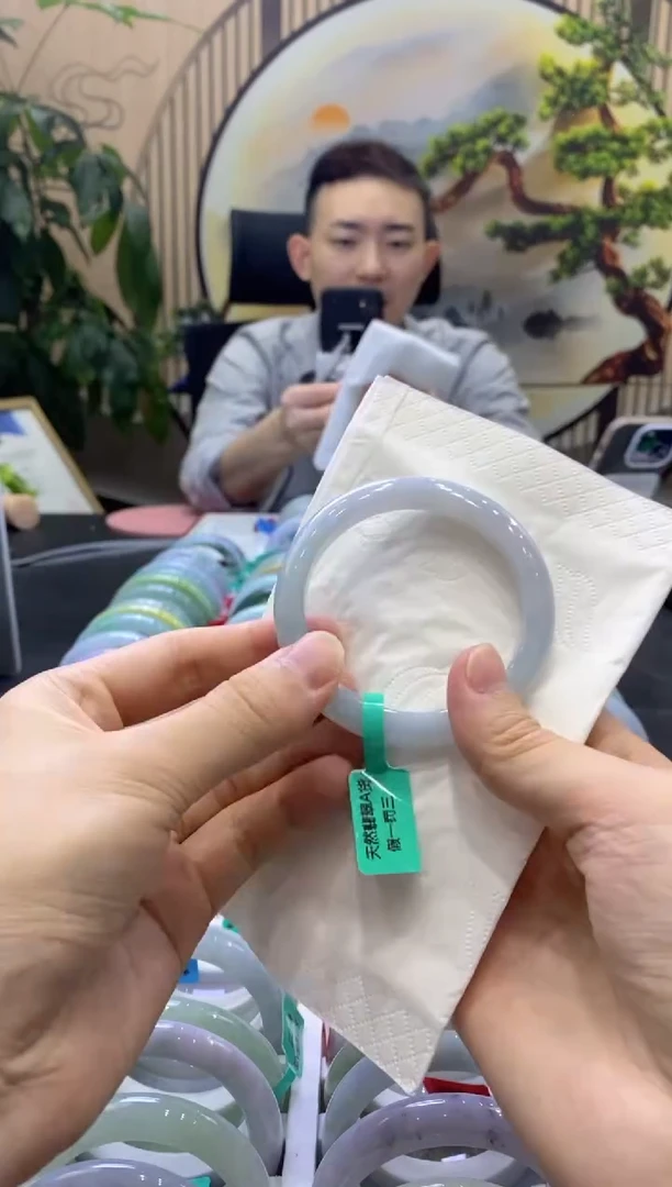 翡翠手镯未镶嵌00000009794