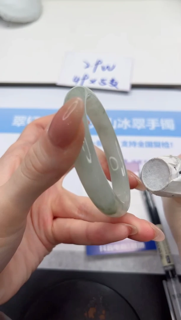 石英质玉手镯未镶嵌V185-56.2