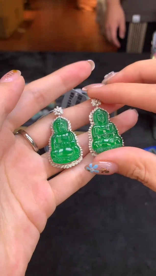 翡翠18K金镶嵌颈饰7009931/1993/多样性发/一件