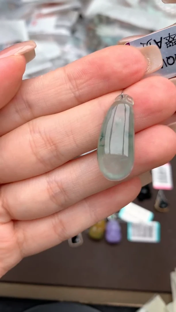 未镶嵌挂件翡翠一