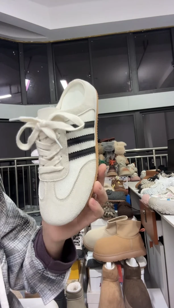 櫻***子网面白色拖鞋38码孤品不退