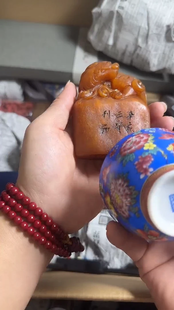 依*.工艺美术艺术品