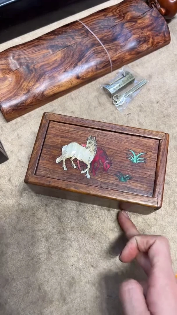 【闪购商品】贡木马到成功螺钿小机关盒