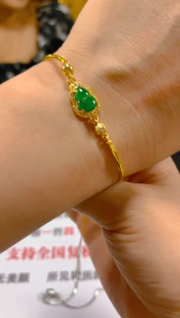 未镶嵌手链翡翠多样性发一