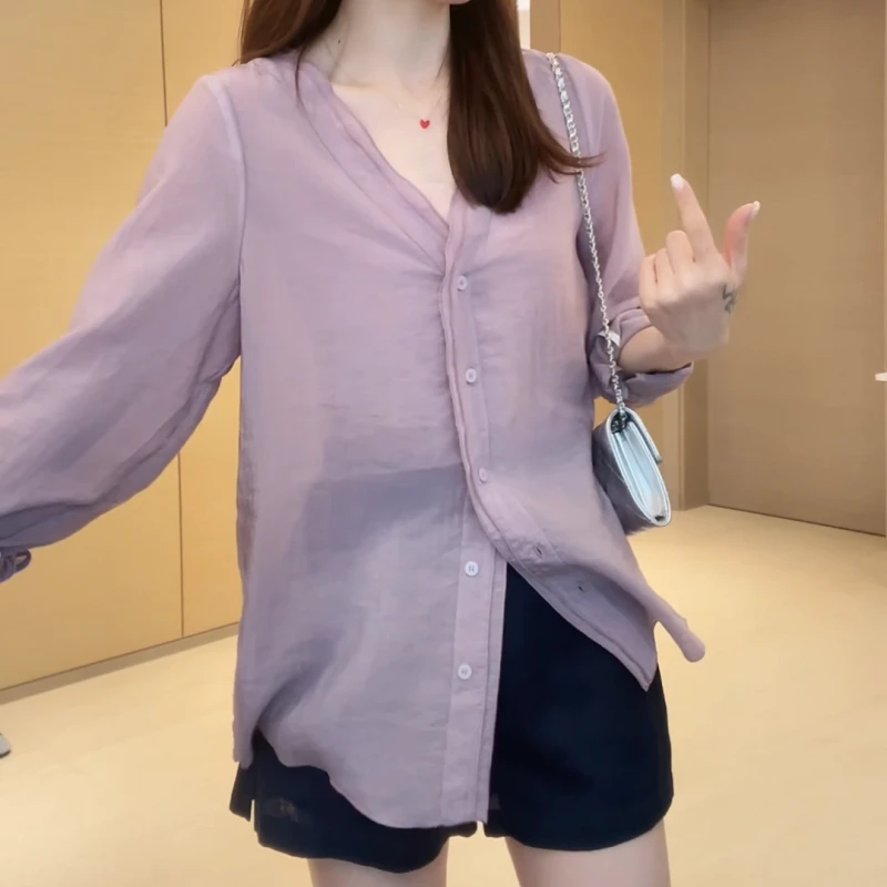 2025韩系简约夏季新品花边V领宽松衬衫LK2504765-1