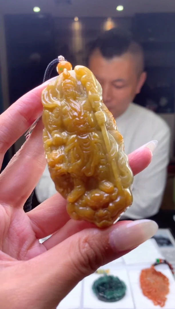 【闪购商品】定制翡翠未镶嵌挂件发货（拍一发一）