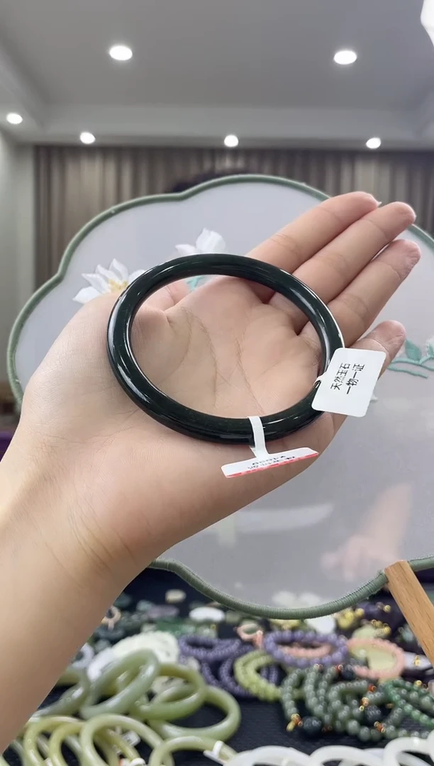 和田玉未镶嵌颈饰天然和田玉圈口63  15