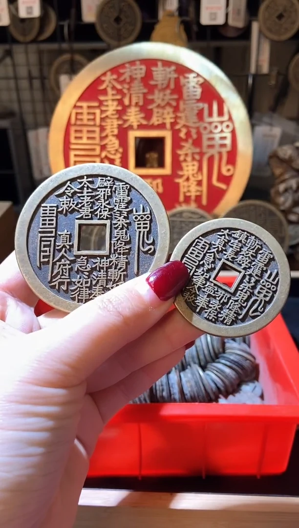 【闪购商品】铜现代翻砂铜工艺品一对