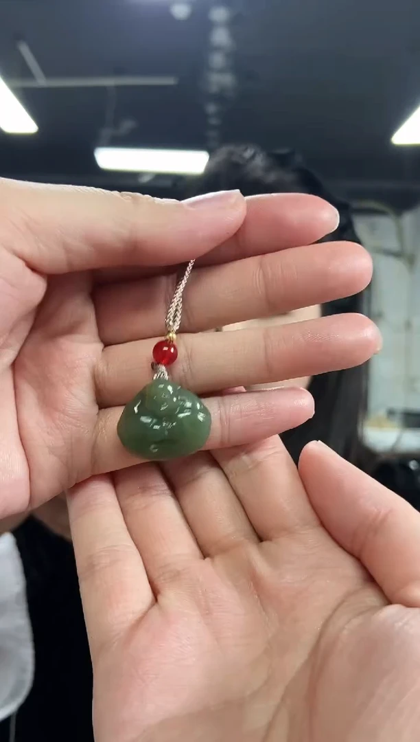 【闪购商品】和田玉吊坠未镶嵌多样性发其一颜色微差