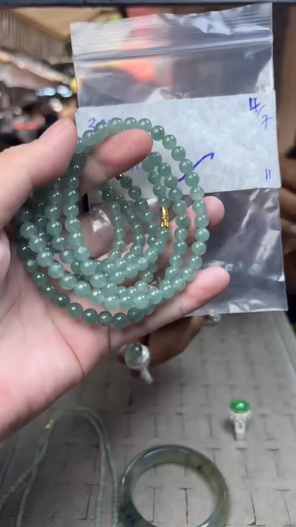 定制翡翠未镶嵌多样性随机发货，拍一发一