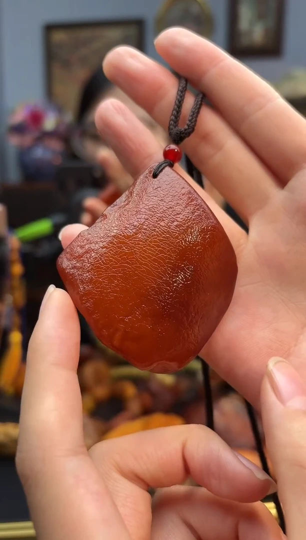 琥珀颈饰未镶嵌吊坠
