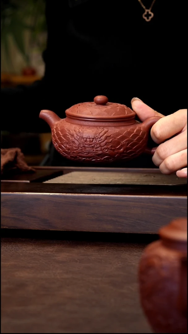 茶壶紫砂朱泥浮雕仿古250cc左右