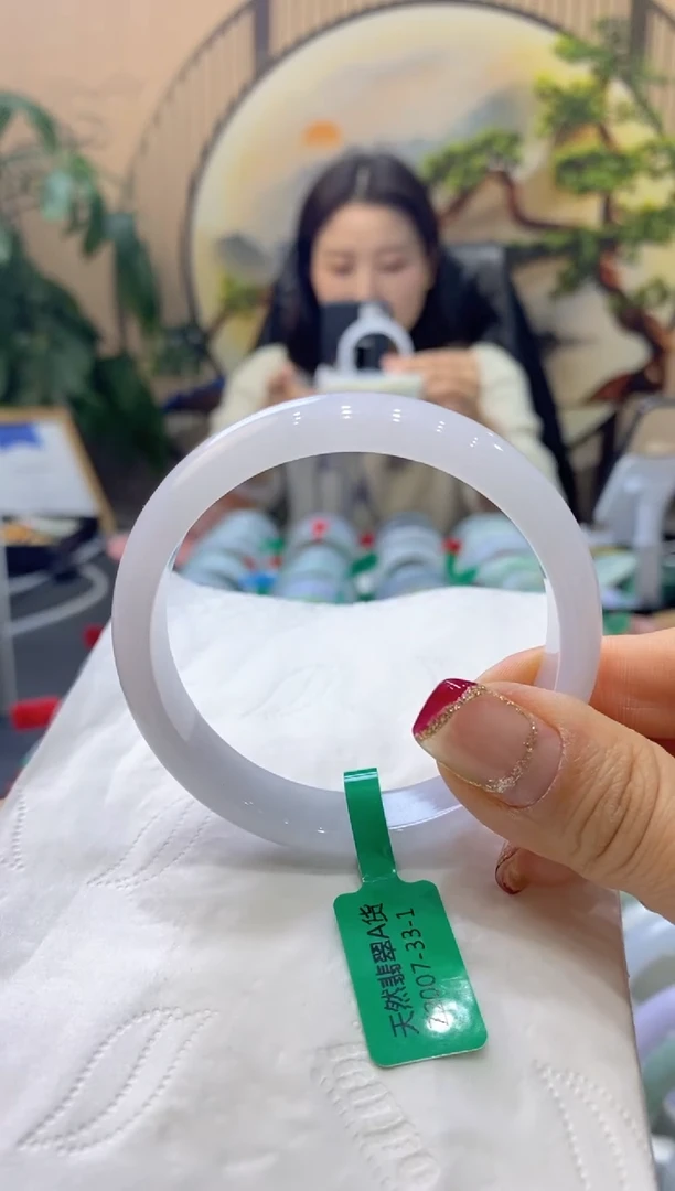 【闪购商品】翡翠手镯未镶嵌99903339