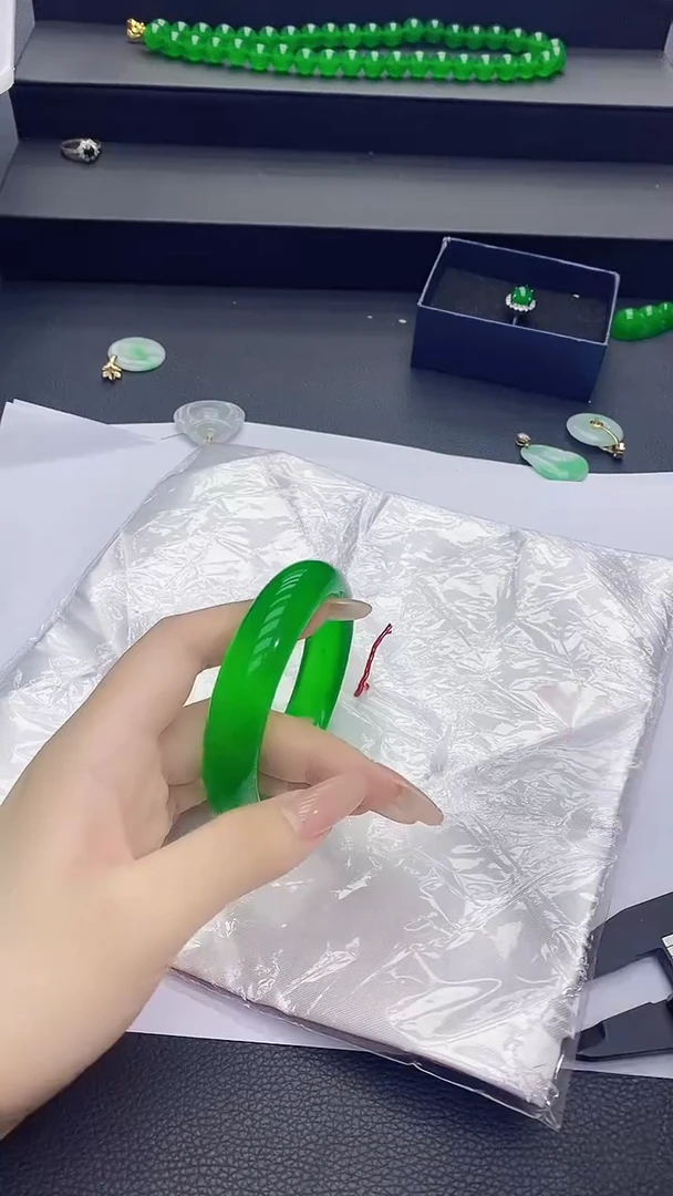 未镶嵌手镯翡翠翡翠满绿正圈手镯K67