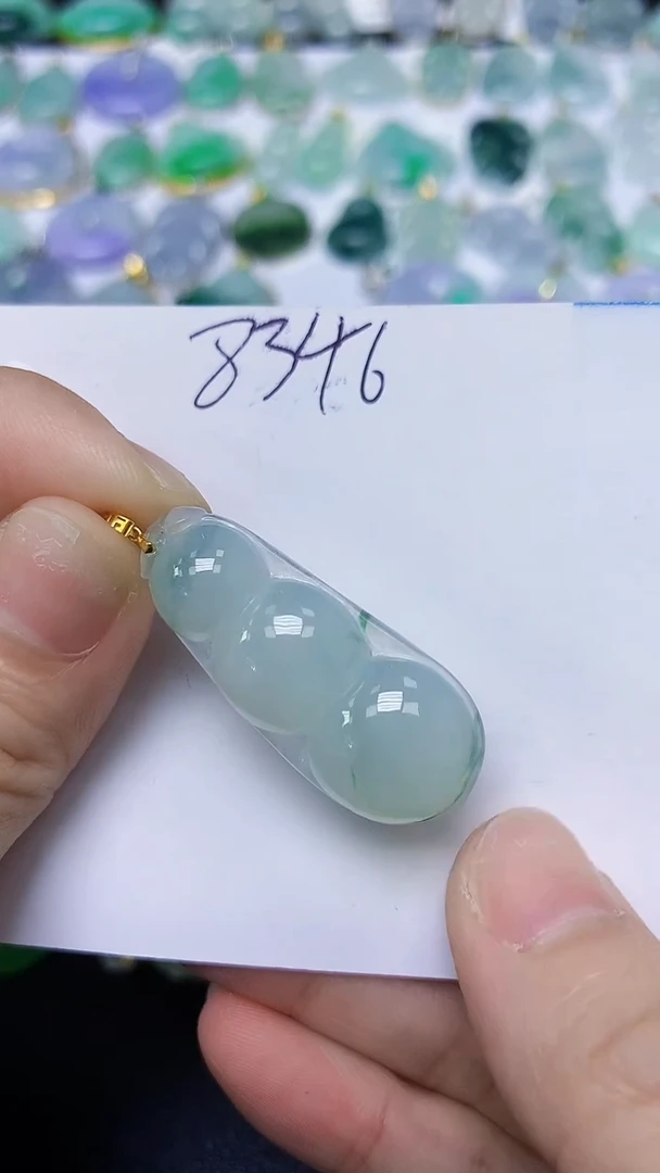 翡翠18K金镶嵌颈饰 天然缅甸翡翠A货