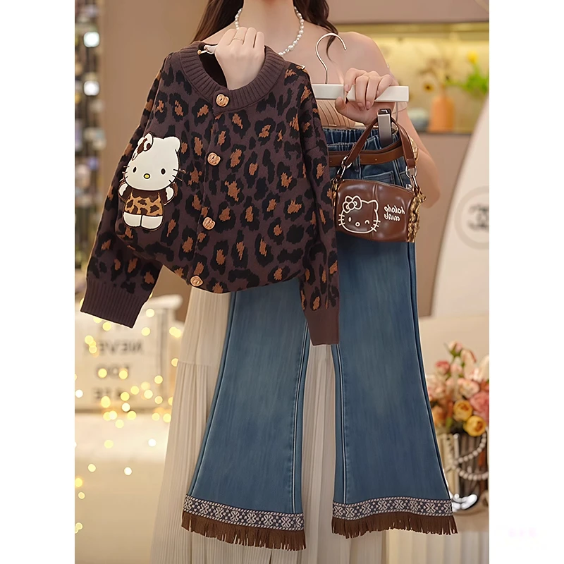 女童豹纹毛衣微喇叭裤套装2025新款秋冬款针织外套流苏牛仔裤秋装