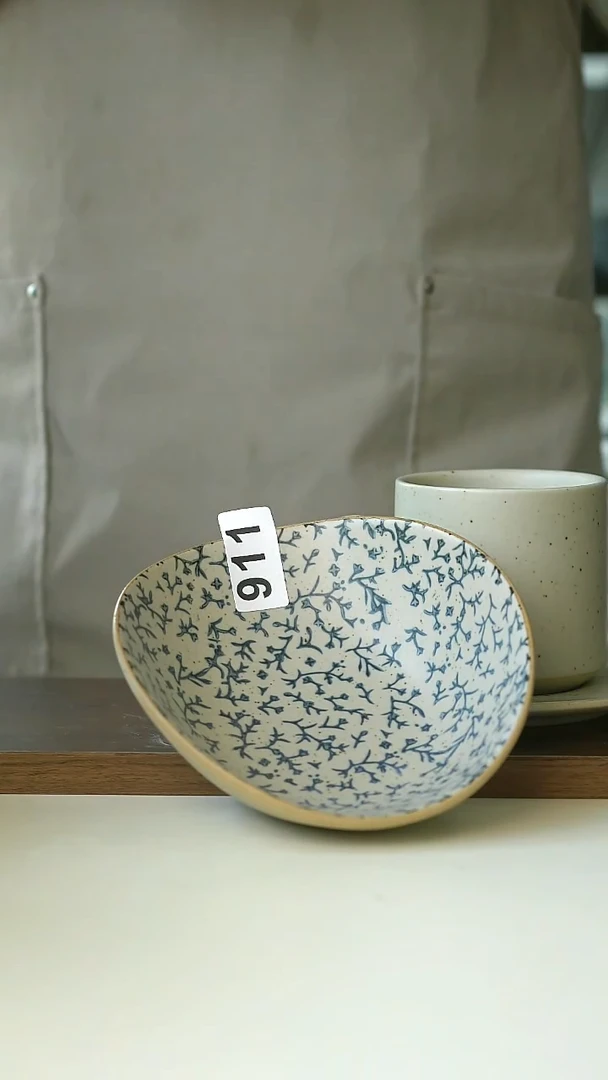 911微瑕青花悠然花海浪碗17cm@4-2@