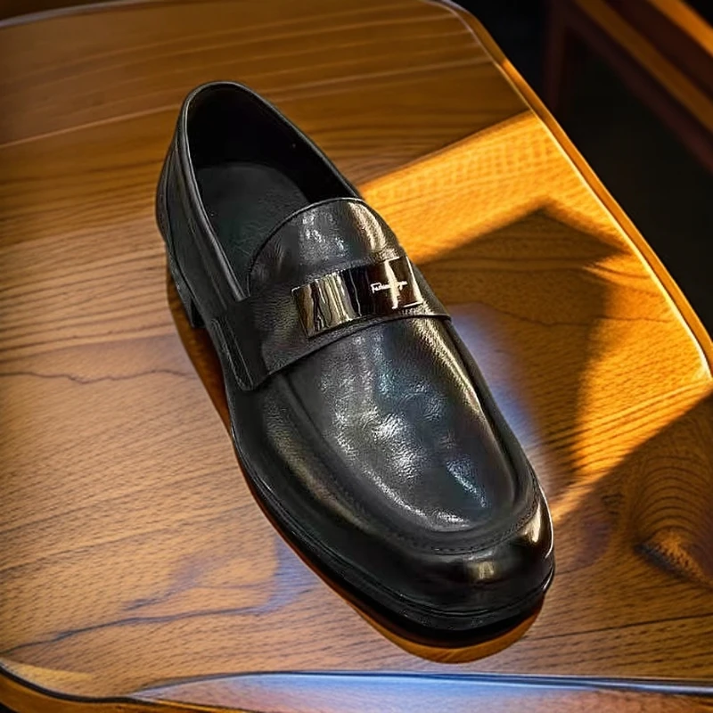 0KK0新款休闲男皮鞋真皮一脚蹬圆头时尚潮流行休闲百搭时尚男鞋