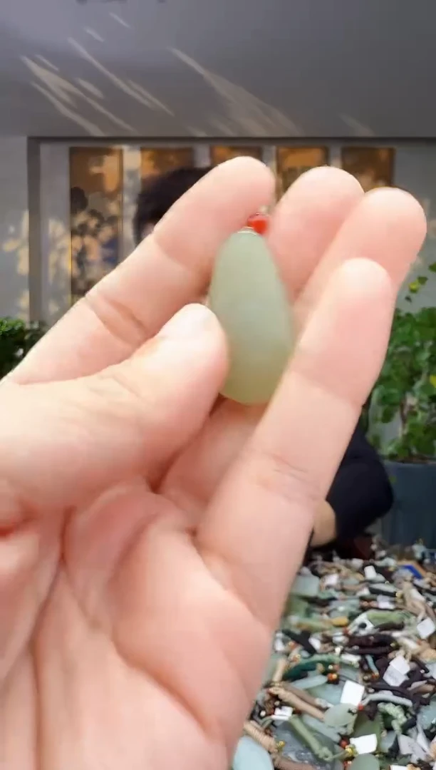 未镶嵌和田玉挂件拍一发一