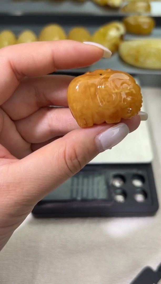 裸石琥珀未镶嵌琥珀蜜蜡吊坠