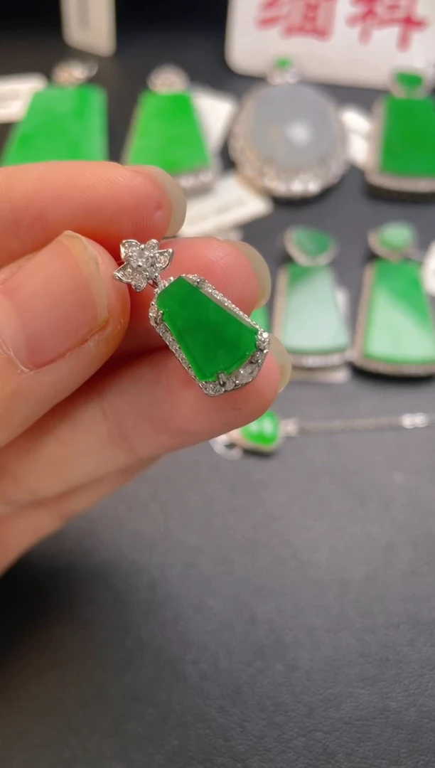 吊坠(不含链)银S925镶嵌翡翠吊坠