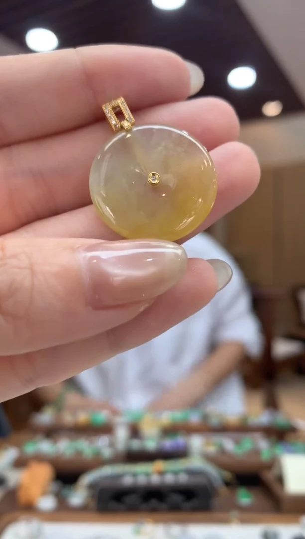 翡翠18K金镶嵌吊坠(不含链)平安扣
