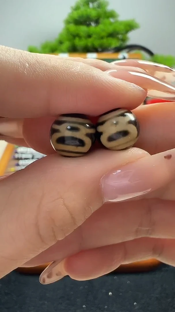 玛瑙/玉髓（覆膜）颈饰未镶嵌11.（微瑕）