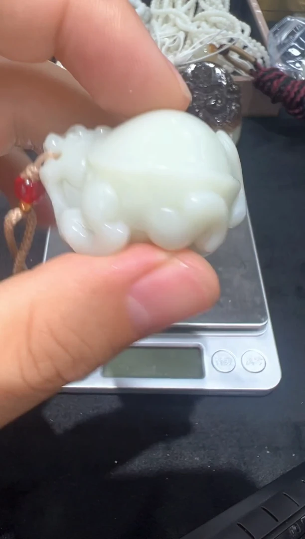 和田玉未镶嵌颈饰挂件