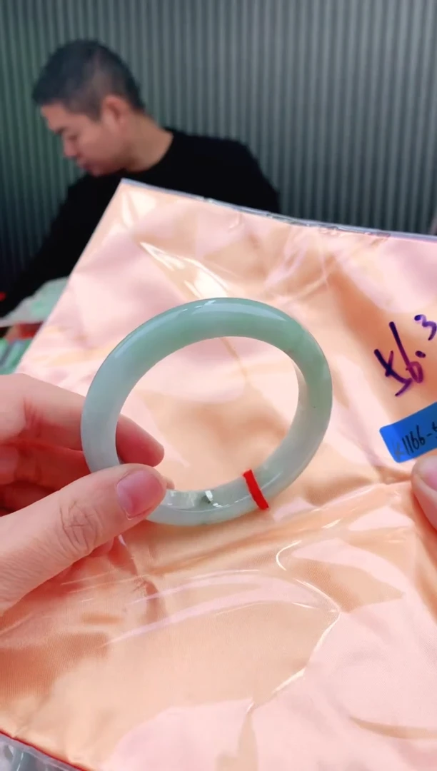 未镶嵌手镯翡翠56