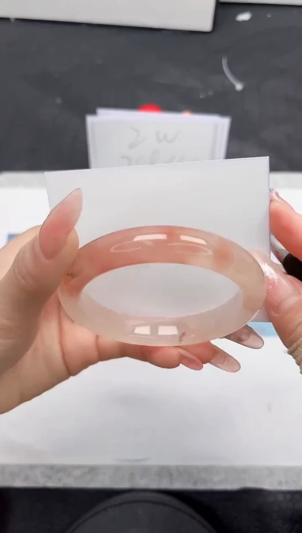 【闪购商品】石英质玉手镯未镶嵌H106-56.4