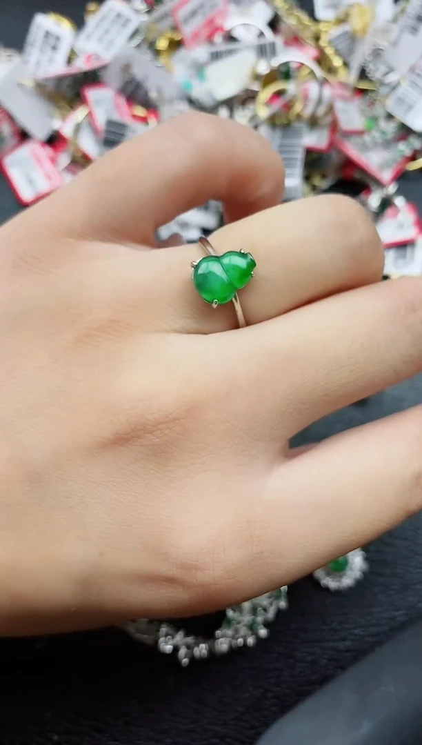 银S925镶嵌戒指翡翠1