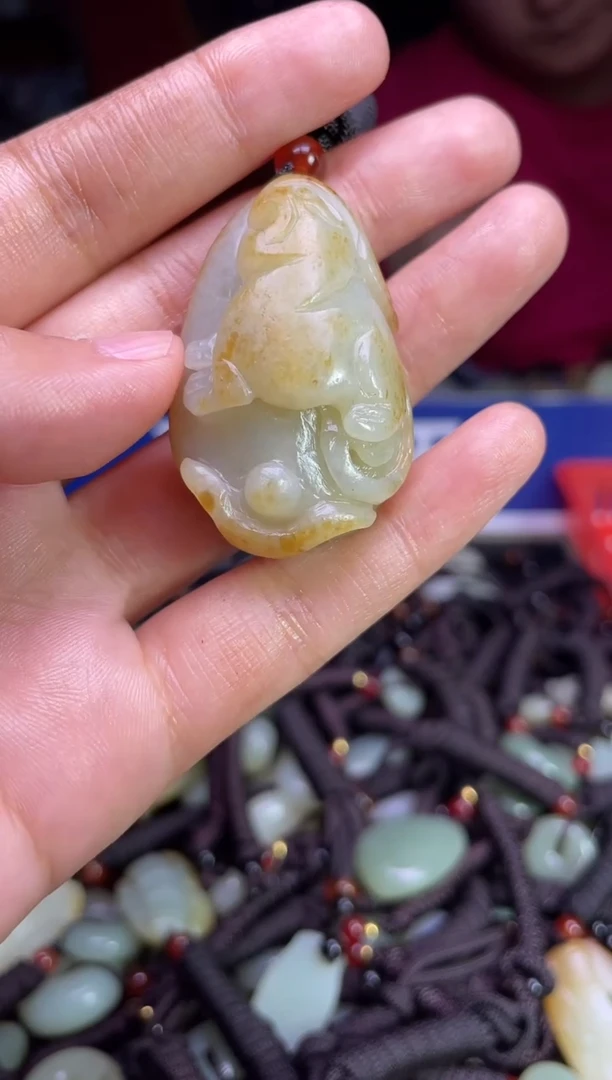 未镶嵌和田玉挂件1