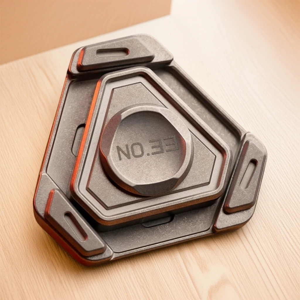 钢铁之心联动陀螺三十三号EDC解压小玩具指尖潮玩减压休闲神器