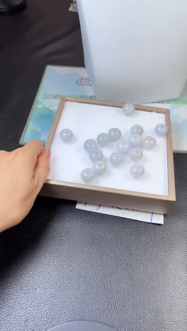 未镶嵌挂件翡翠多样性发一件R703185