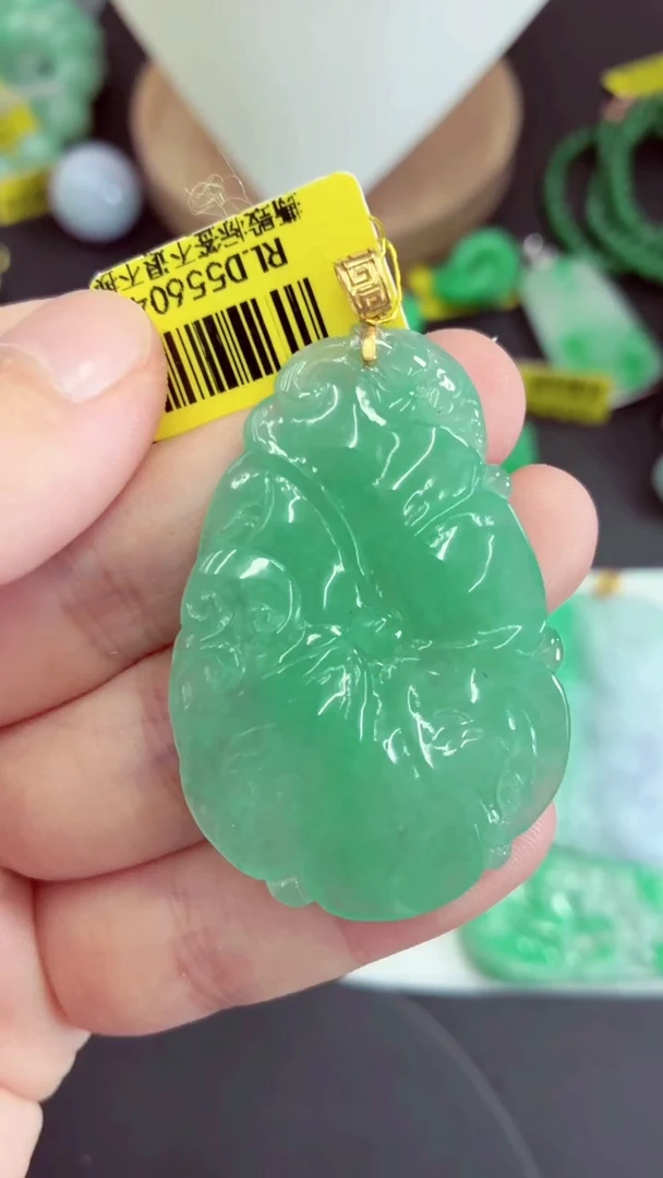 吊坠(不含链)18K金镶嵌翡翠挂件