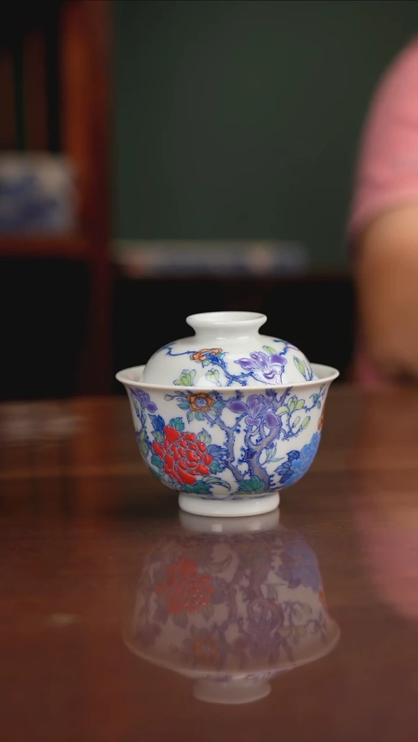 空山明月新派斗彩