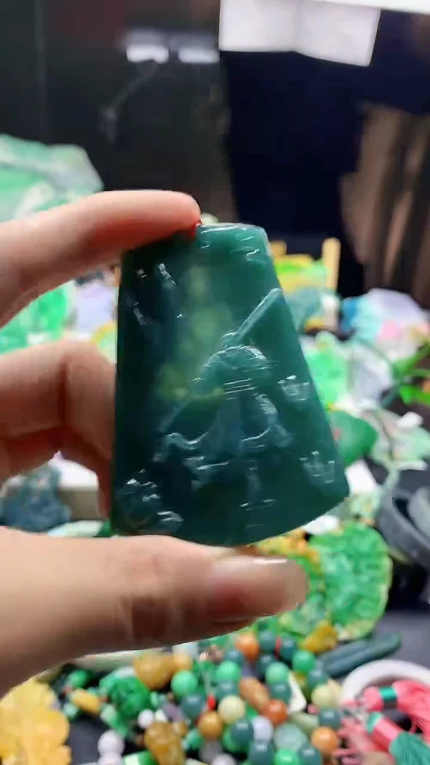 颈饰未镶嵌翡翠天然缅甸翡翠a货