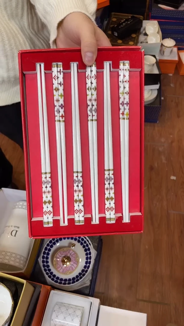 杯鸿辉家品牌瓷器，京东包邮！